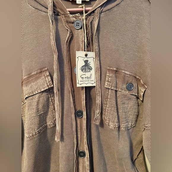 Easel Shirt Jacket Top - Picture 3 of 8